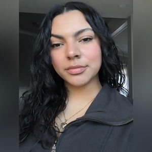 Meet your Posher, Aimee